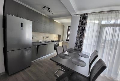 Închiriez apartament 3 camere, locul de parcare inclus