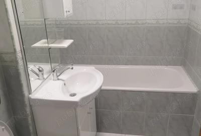 Apartament cu 2 camere decomandat în Carpați 2 - 4