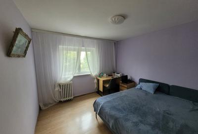 2 camere – metrou Gorjului la 3 minute, bloc P+4, mobilat complet, comision 0% - 2