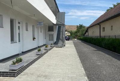 Spațiu comercial, de 60 mp, în Florești - 1