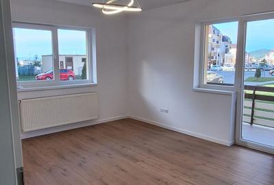 Apartament cu 2 camere decomandat în Cetatea - 1