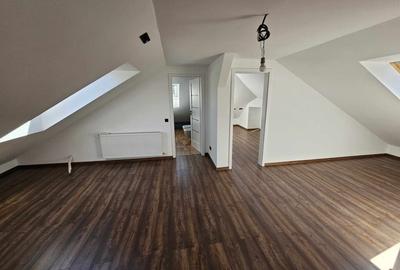 Apartament cu 7 camere decomandat în Florești - 15