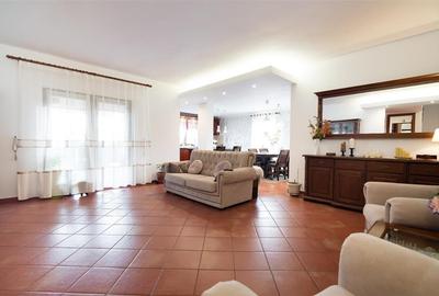 Vila formata din 4 apartamente in Cordau, zona President. - 11