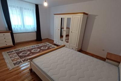 Casa 2 camere- singur in curte, Lazaret - 2