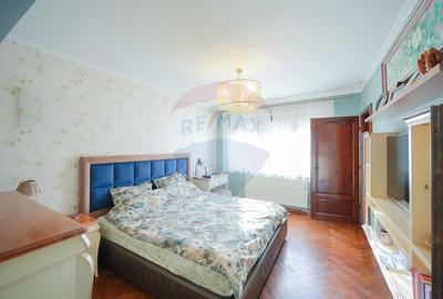 Casă cu 5 camere cu Teren 503 Mp în Nufărul - 19