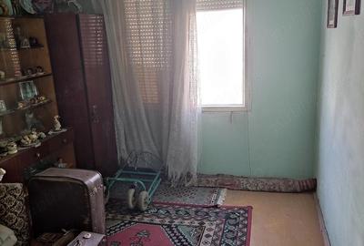 Apartament cu 3 camere decomandat în Central - 8