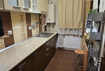 Apartament cu 3 camere decomandat, mobilat în Alexandru cel Bun - 6