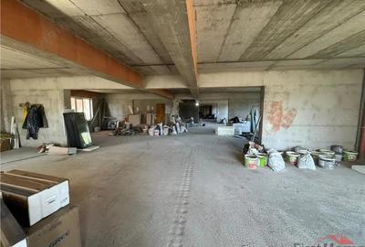 Sp com 277 mp, se poate inchiria si jumatate, bl nou, Lic Unirea - 17