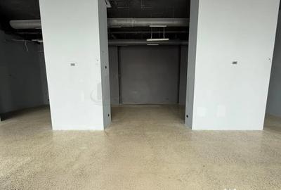 Spațiu comercial, de 265 mp, în Petricani