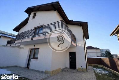 Casă cu 4 camere cu Teren 200 Mp în Tractorul - 1