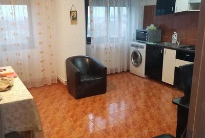 Ofer spre chirie ap 3 cam ultrcentral lux Roman ,350 euro - 1