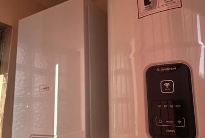 Apartament cu 3 camere decomandat în Hârșova - 4
