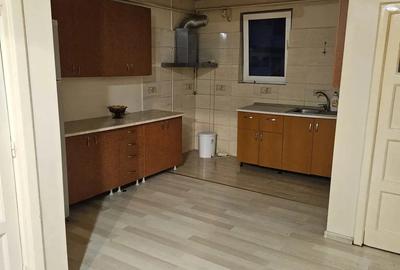 Apartament 4 camere de inchiriat - 1