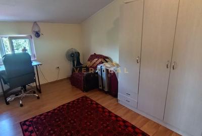Casă cu 4 camere în Berceni - 2