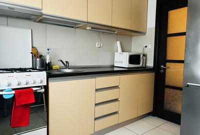 Apartament cu 3 camere decomandat în Titan - 1