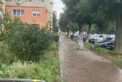 Apartament cu 3 camere semidecomandat în Central