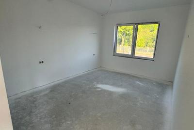 Casă cu 3 camere cu Teren 9000 Mp în Tăuții-Măgherăuș - 8