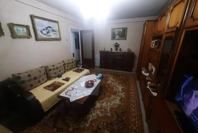 Apartament cu 3 camere decomandat în Drumul Taberei - 3