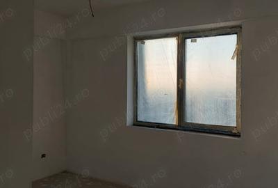 Apartament cu 3 camere semidecomandat în Central - 1