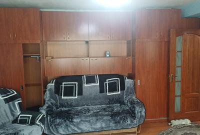 Garsonieră decomandată în Tei - 4