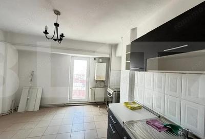 Apartament cu 3 camere decomandat în Central - 3