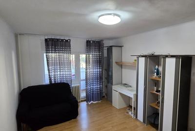 Apartament cu 2 camere decomandat în Muncii - 11