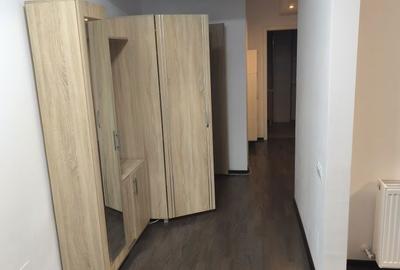 Apartament cu 3 camere decomandat în Turnișor - 2