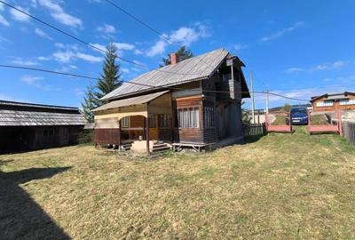 Casă cu 4 camere cu Teren 1170 Mp în Poiana Stampei - 7