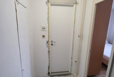 Apartament cu 2 camere semidecomandat, mobilat în Trafic Greu - 12