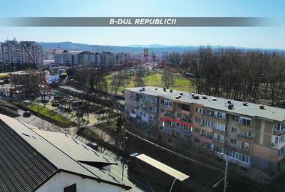 Apartament cu 2 camere decomandat, mobilat în Republicii - 27