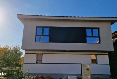 Casă cu 4 camere cu Teren 330 Mp în Ghiroda