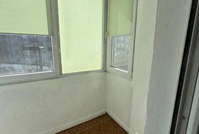 Apartament cu 3 camere decomandat în Decebal - 2