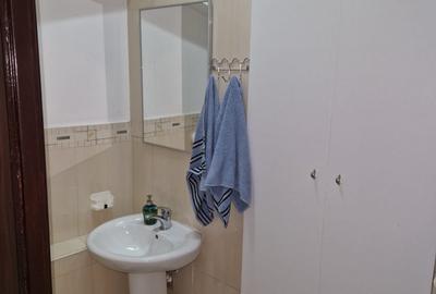 Birou, de 8 mp, în Romană - 4