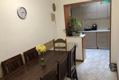 Apartament cu 4 camere decomandat în Central - 1
