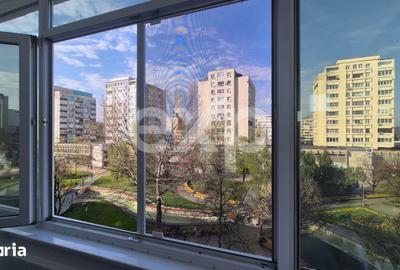 Apartament cu 3 camere decomandat, mobilat în Central