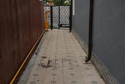 Casă cu 14 camere cu Teren 255 Mp în Militari - 2