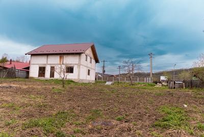 Casă individuală cu 5 camere cu Teren 1440 Mp în Cernu - 3