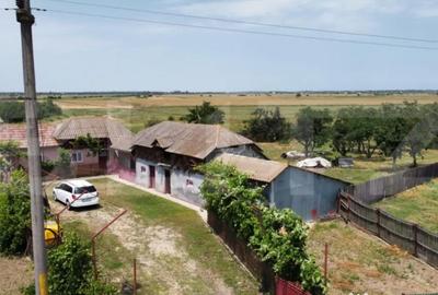 Casă cu 5 camere cu Teren 1400 Mp în Central - 15