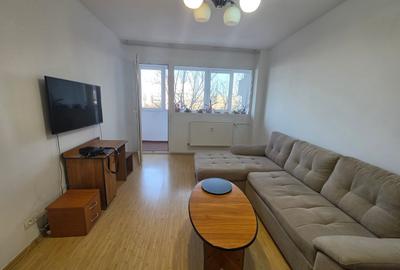 Apartament cu 2 camere semidecomandat, mobilat în Titan