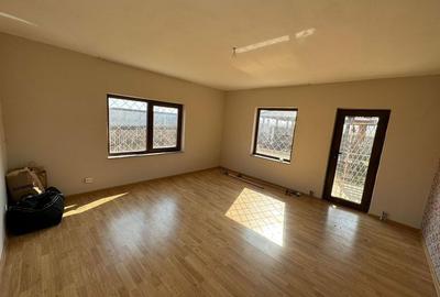 Casă cu 4 camere în Radu Negru - 8