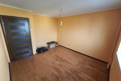 Ciresica - Vânzare Apartament 4 Camere  -  Suprafata generoasa! - 9