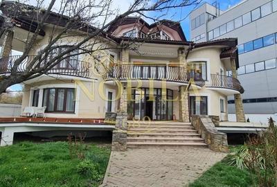 Casă cu 4 camere cu Canalizare în Central - 1