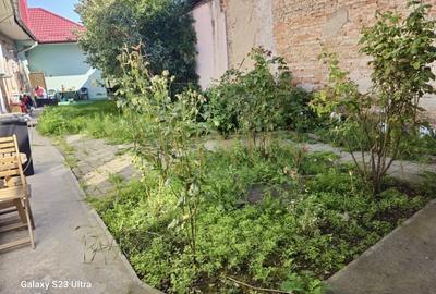 Casă cu 2 camere cu Canalizare în Central - 6