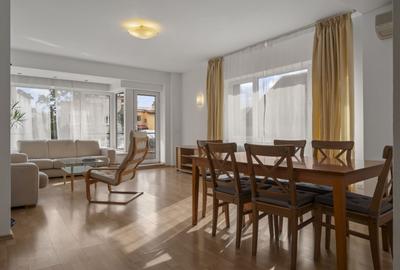 Apartament cu 3 camere, mobilat în Primăverii