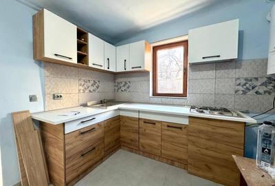 Apartament cu 5 camere semidecomandat, mobilat în Plopilor