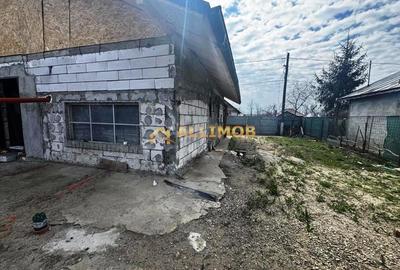 Casă cu 3 camere cu Teren 692 Mp în Fulga