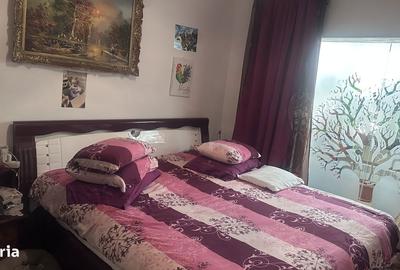 Apartament cu 4 camere decomandat în Poarta 6 - 10