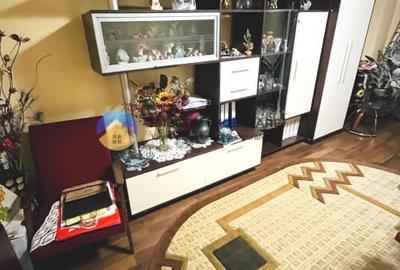 Apartament cu 4 camere decomandat, mobilat în 1 Mai - 1