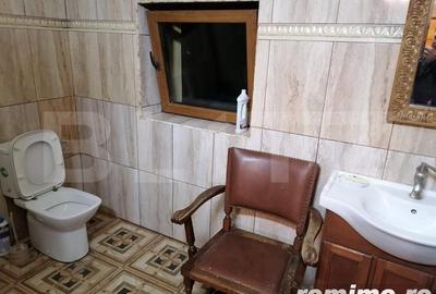 Casă cu 4 camere cu Teren 100 Mp în Central