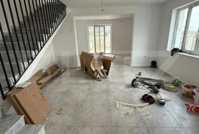 Casă cu 4 camere cu Teren 254 Mp în Remetea Mare - 16